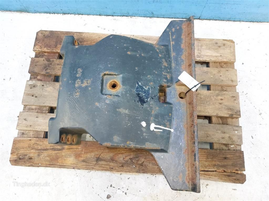 CASE CVX 120 前配重塊