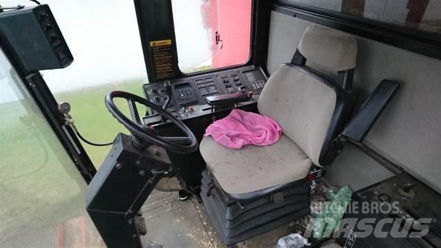 Case IH 1660 聯合收穫機