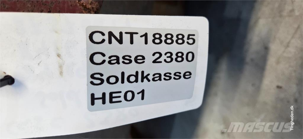 Case IH 2380 砂鹽撒布機