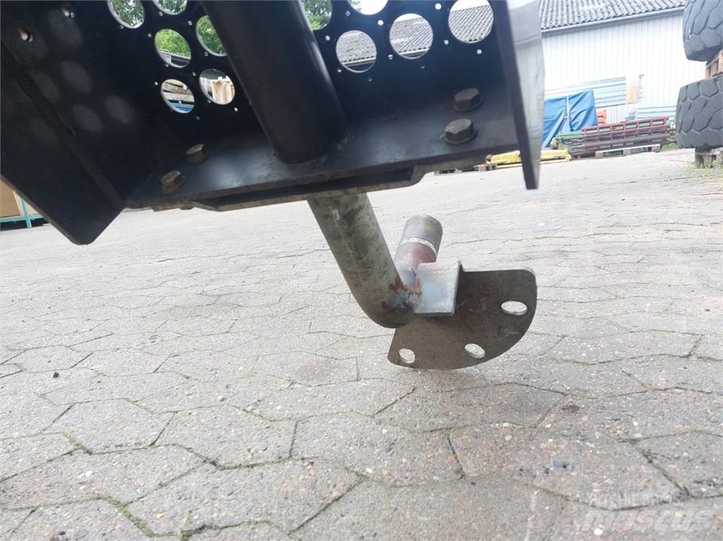 Case IH 7010 駕駛室與內部