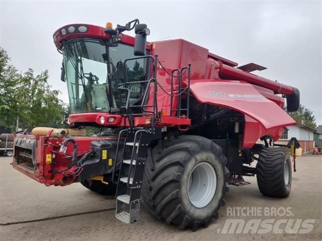 Case IH 8010 聯合收穫機