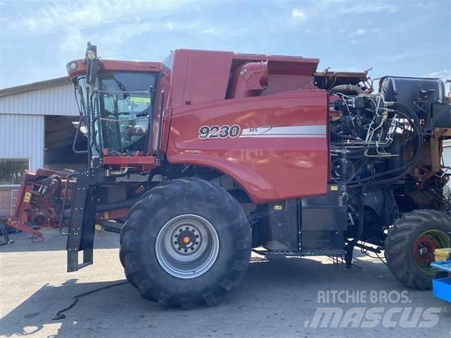 Case IH 9230 聯合收穫機