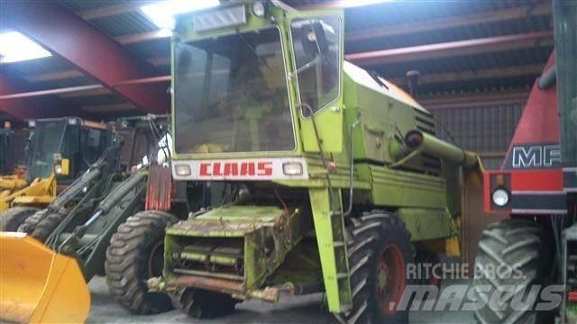 Case IH senator 聯合收穫機