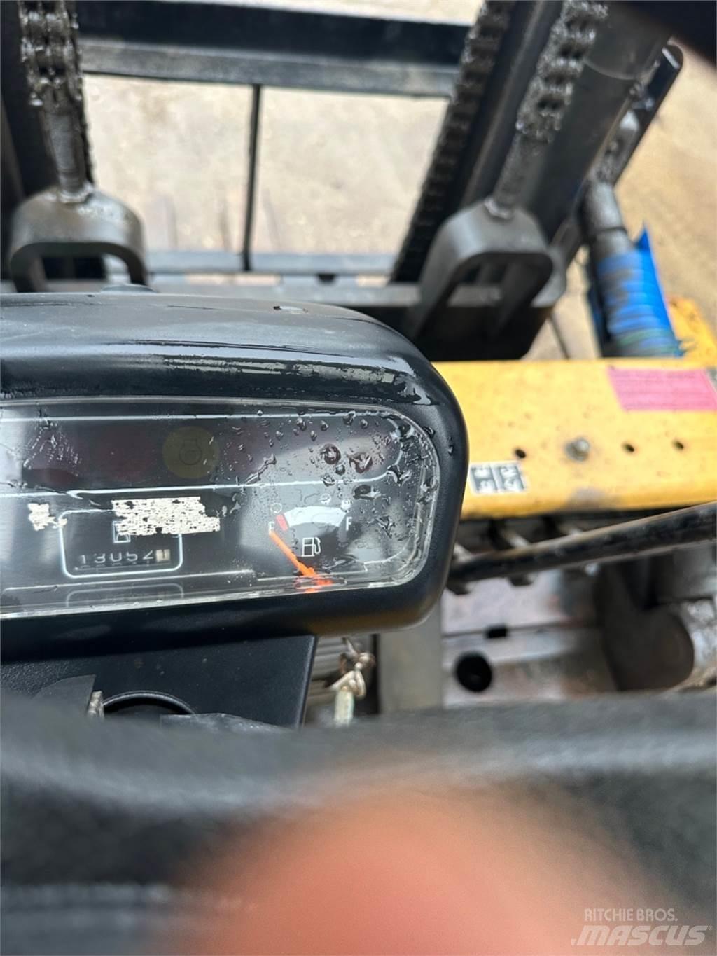 CAT DP40 柴油卡車