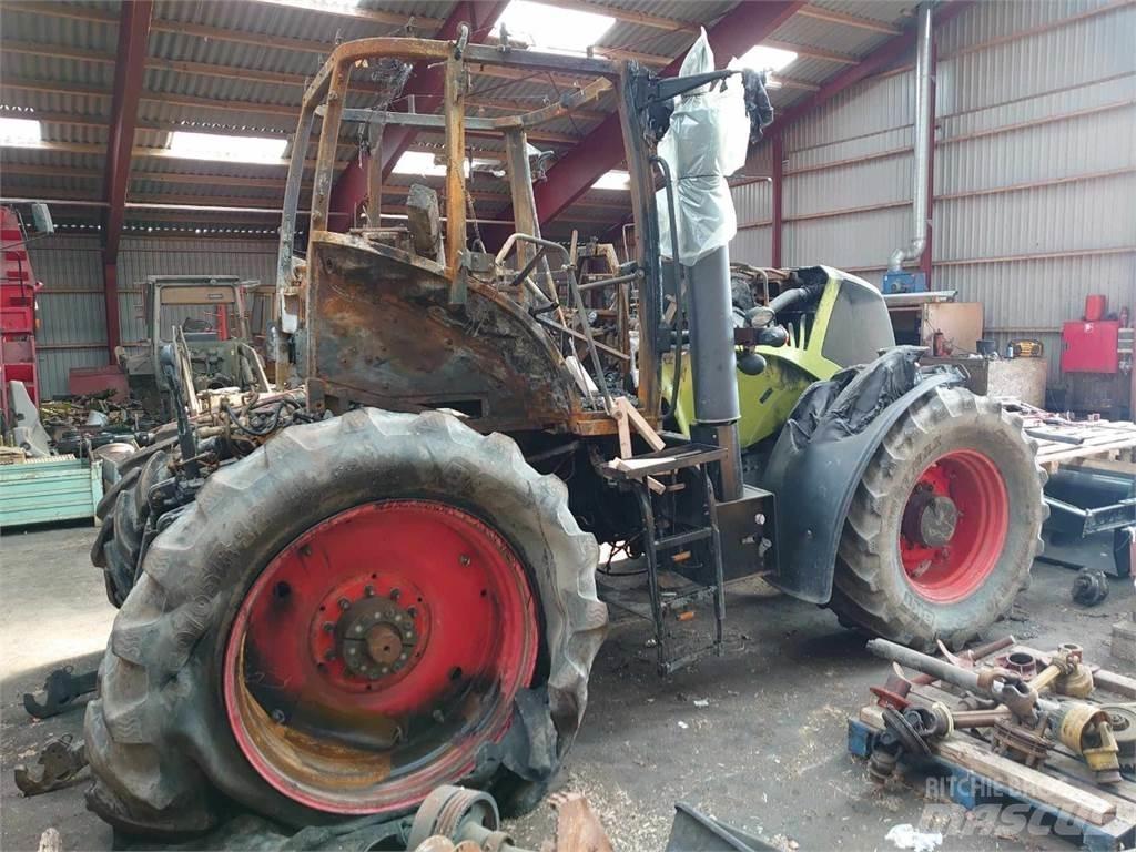 CLAAS Axion 840 曳引機