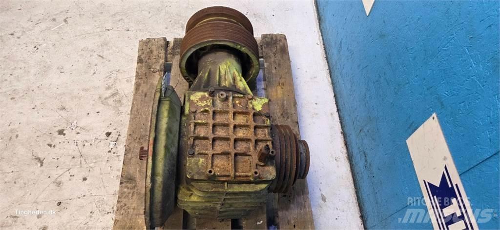 CLAAS Jaguar 695 Hay and forage machine accessories
