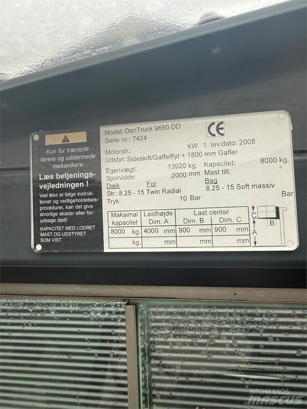 Dantruck 9680DD 柴油卡車