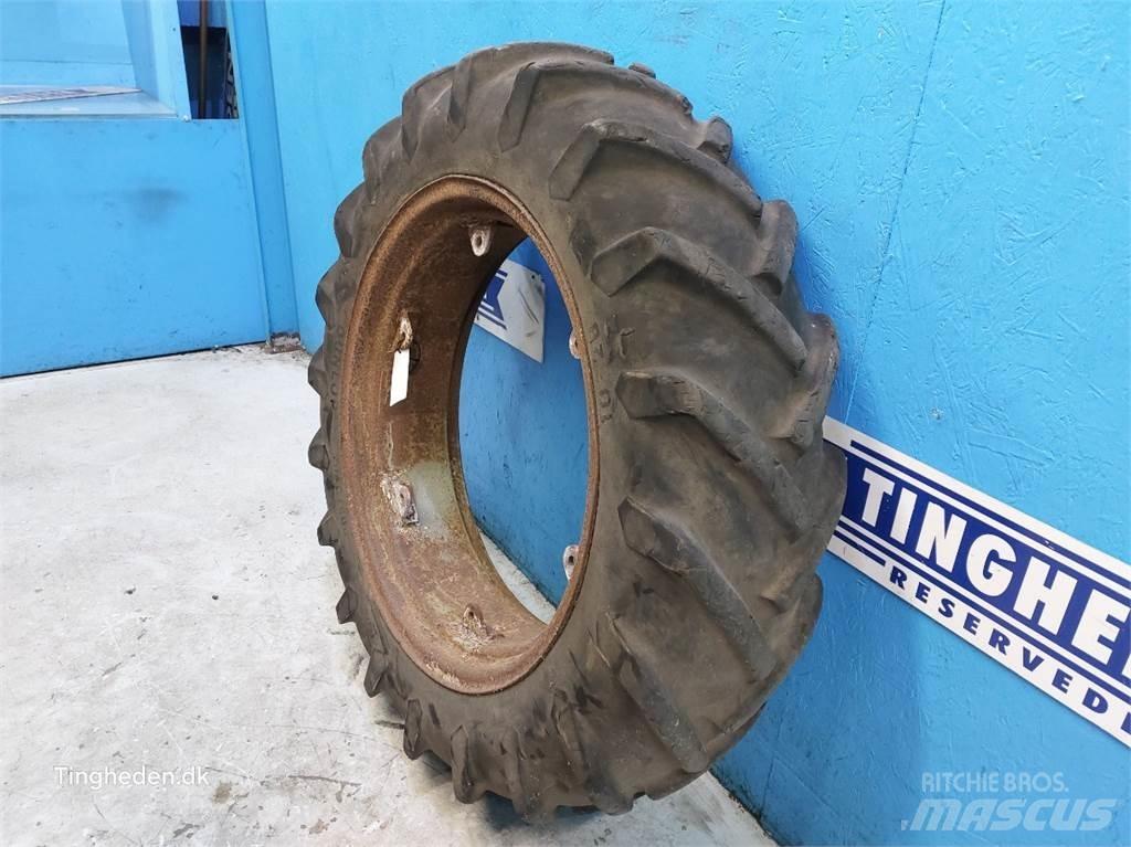 Dunlop 28 10-28 輪胎、車輪和輪圈