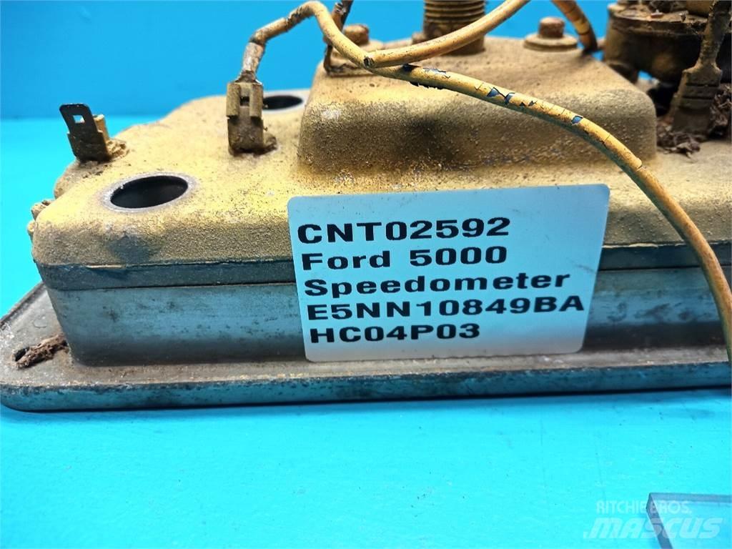 Ford 5000 電子設備