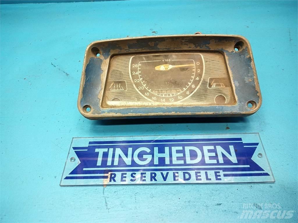 Ford 5000 電子設備