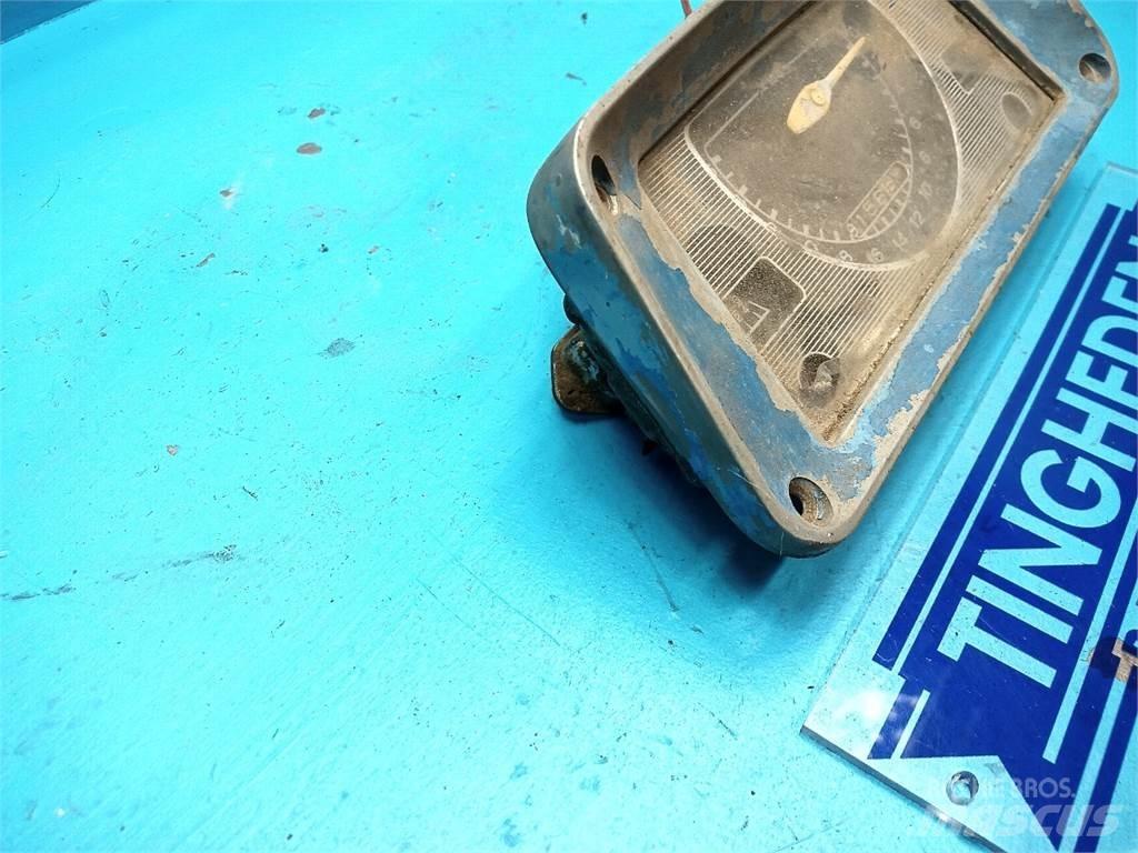 Ford 5000 電子設備