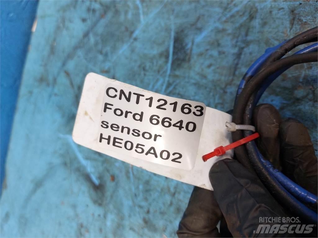 Ford 6640 電子設備