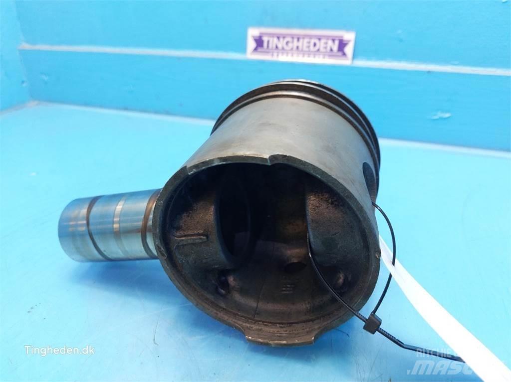 Ford 678 HT 引擎/發動機