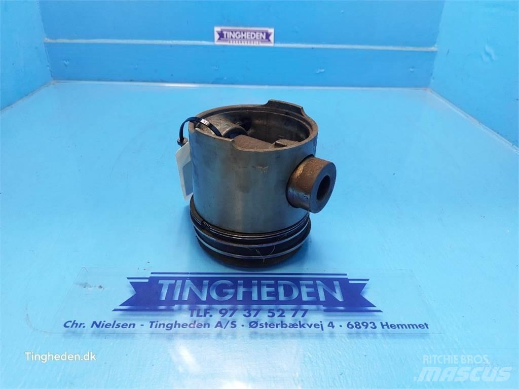 Ford 678 HT 引擎/發動機