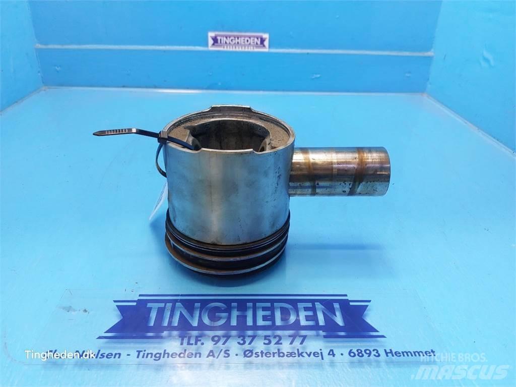 Ford 678 HT 引擎/發動機