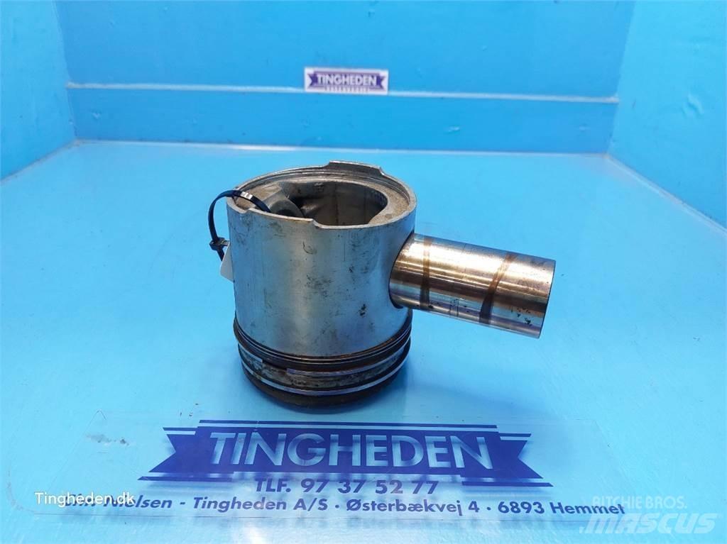 Ford 678 HT 引擎/發動機