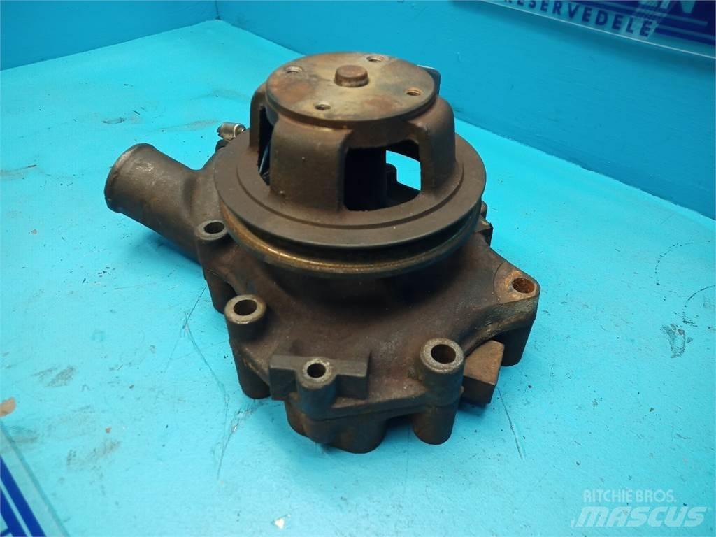 Ford 7910 引擎/發動機