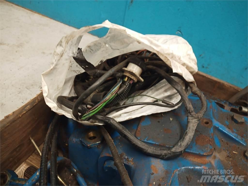 Ford 8210 傳動裝置