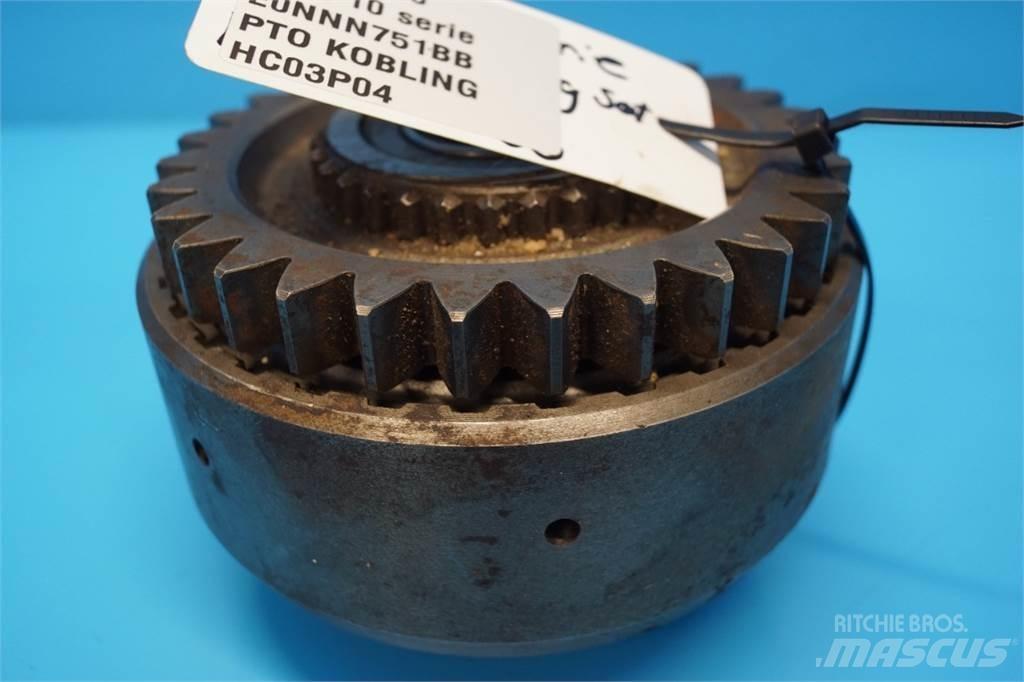 Ford 8210 傳動裝置