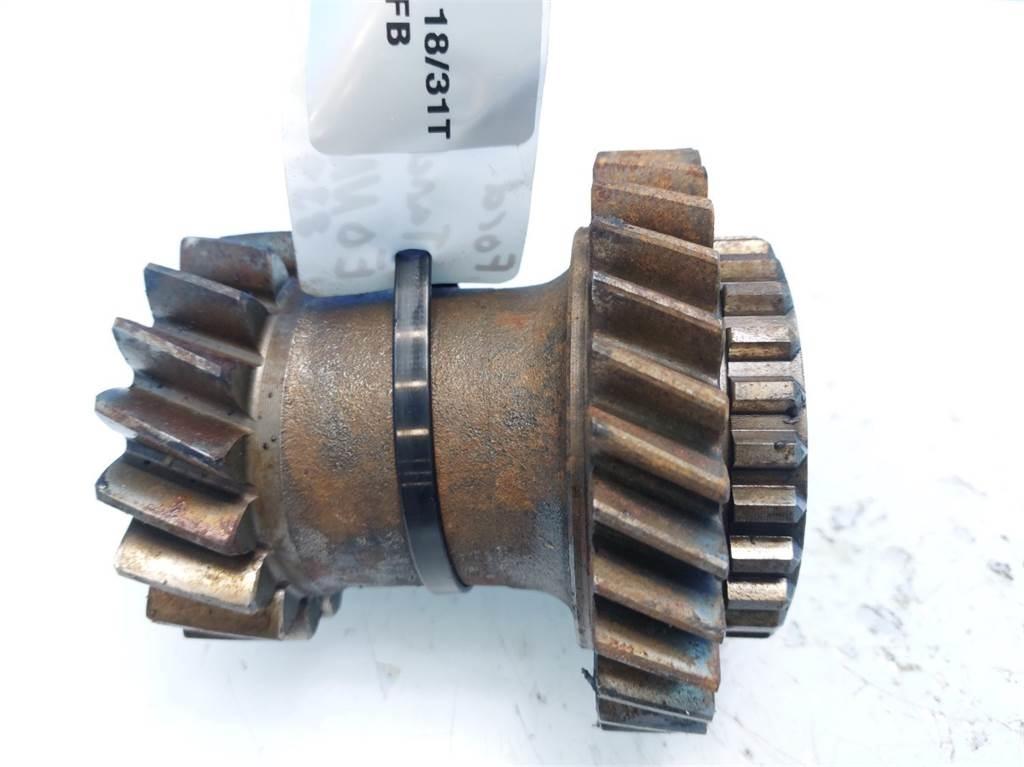 Ford 8210 傳動裝置