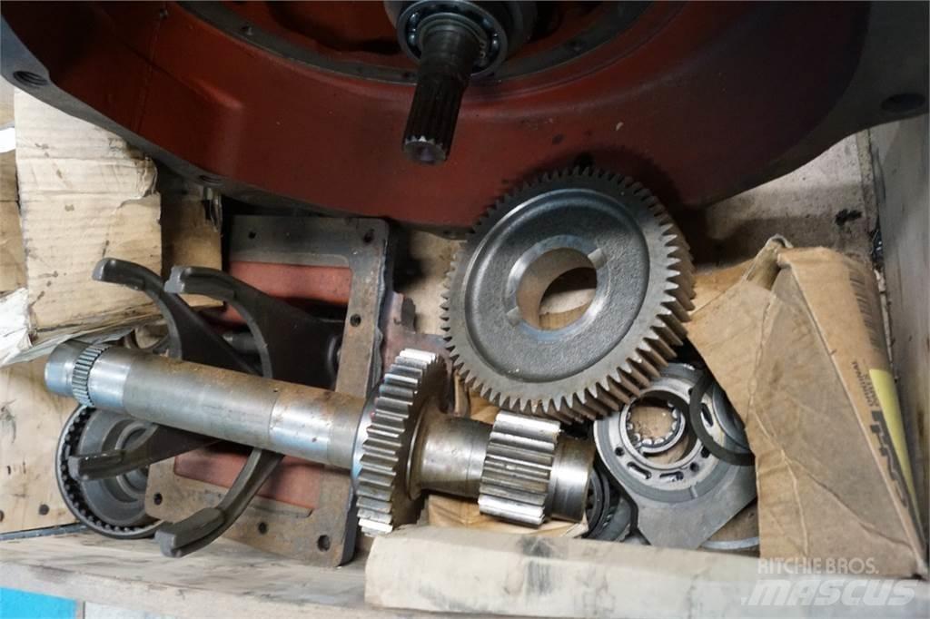 Ford 8340 傳動裝置
