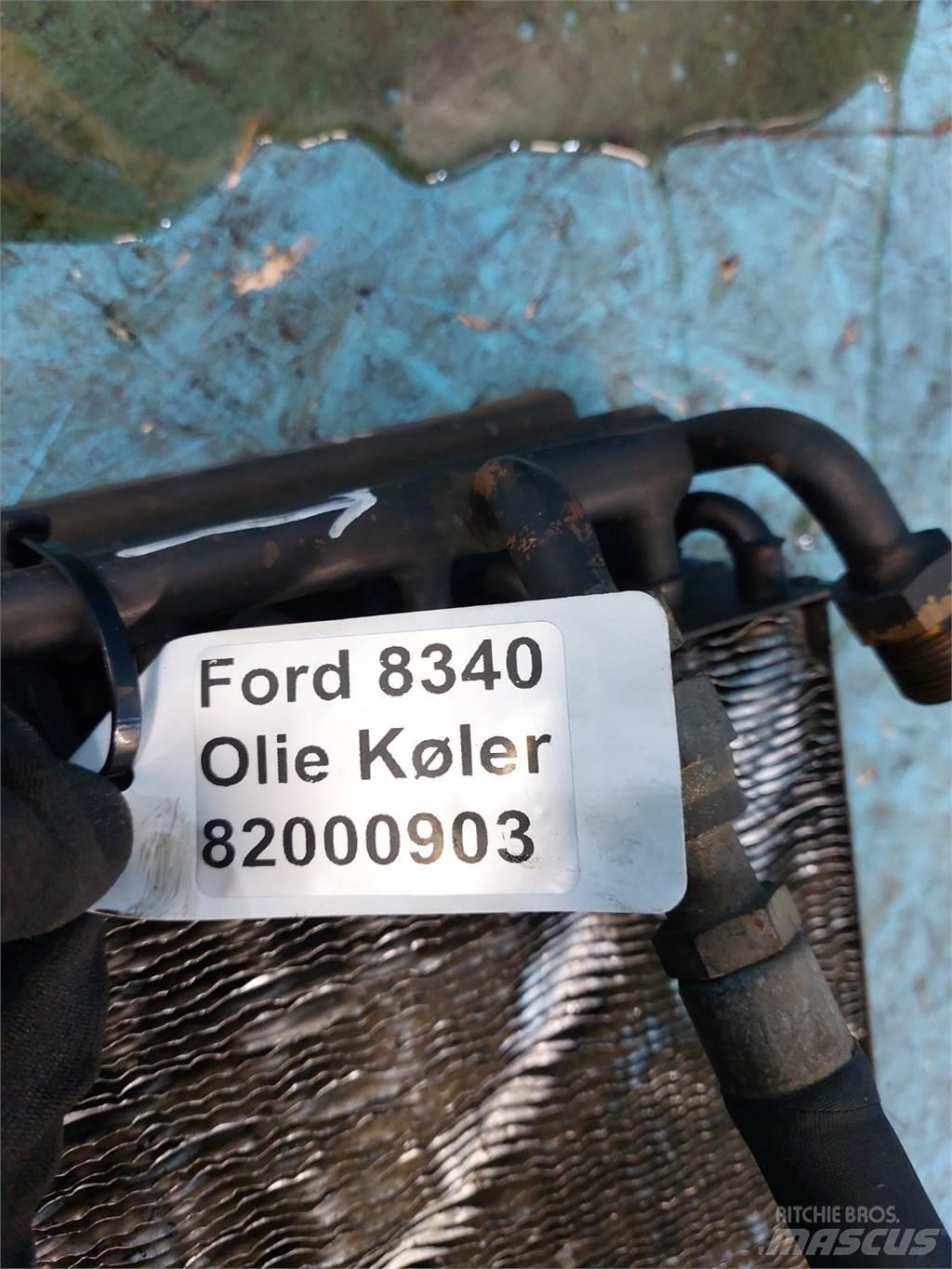 Ford 8340 散熱器/水箱
