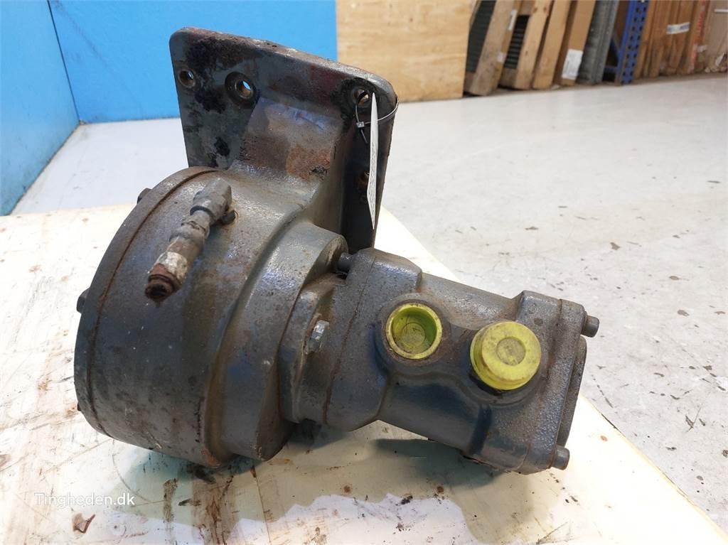 Ford 8870 油壓