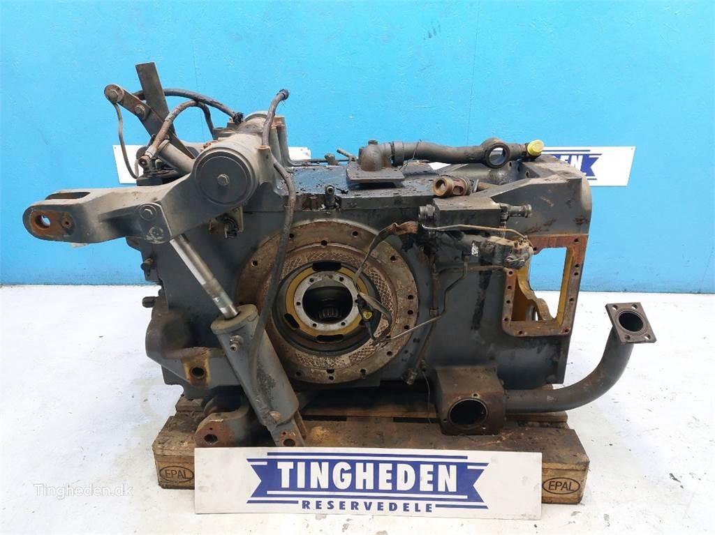 Ford 8870 傳動裝置