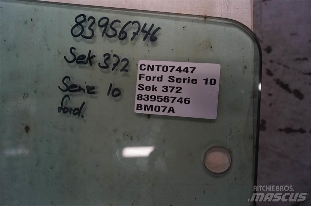 Ford Serie 10 駕駛室與內部