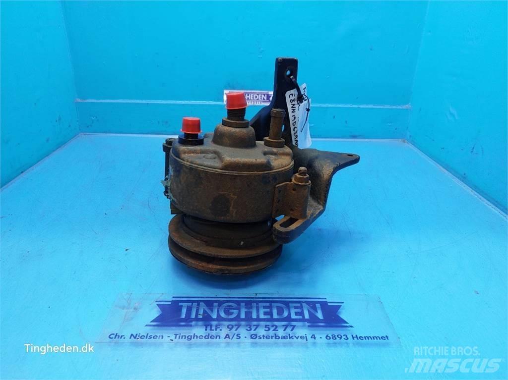 Ford TW15 散熱器/水箱
