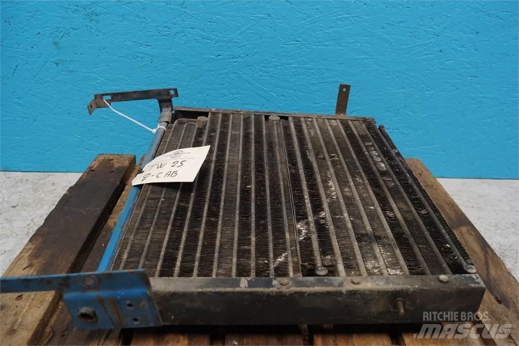 Ford TW25 散熱器/水箱