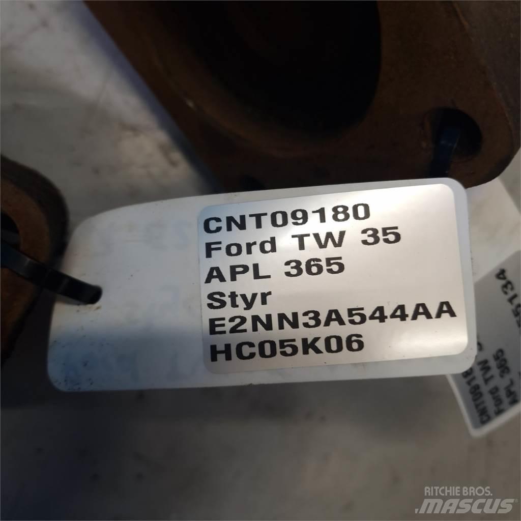 Ford TW35 其他曳引機配件