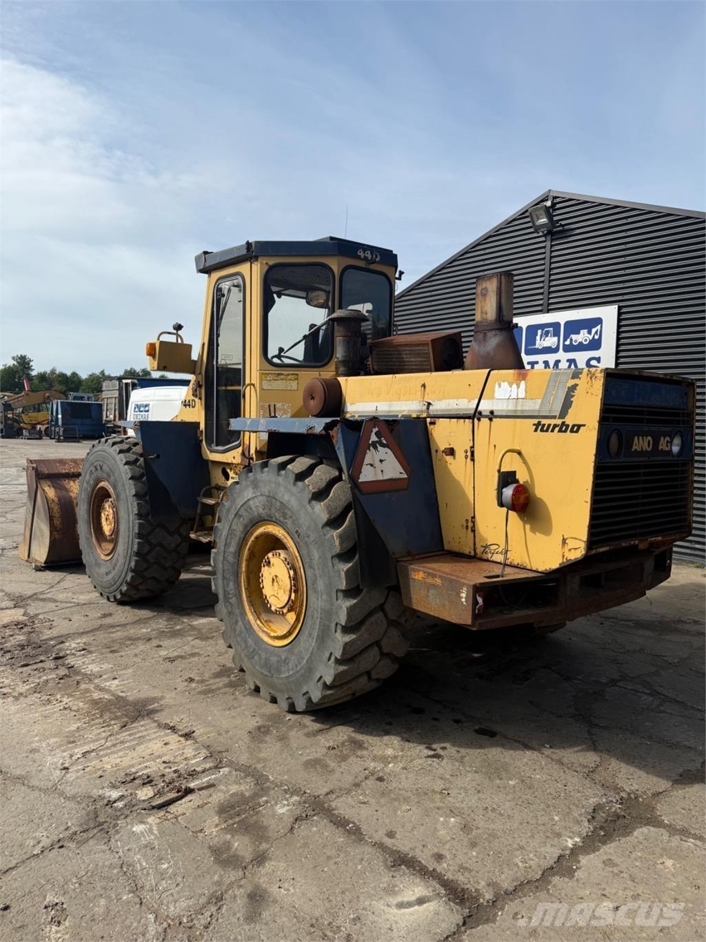 Hanomag 44D 輪胎式裝載機