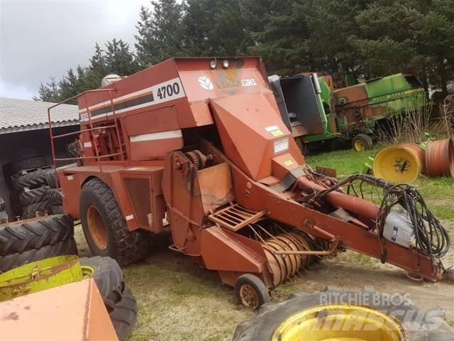 Hesston 4700 方形打捆機