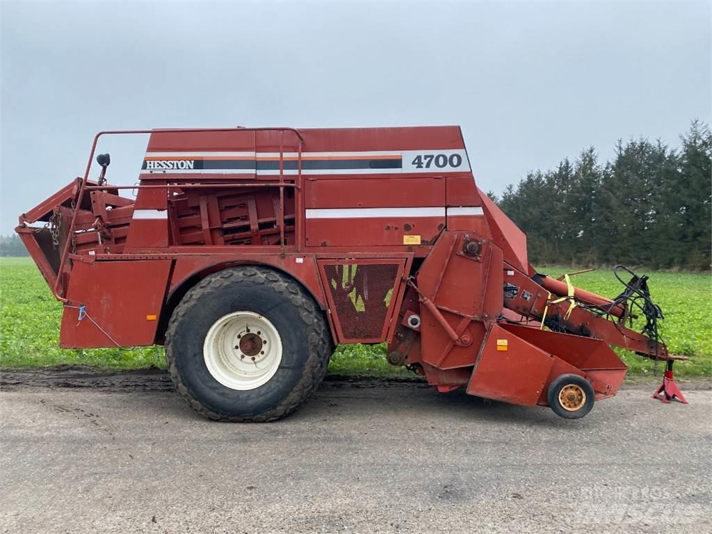 Hesston 4700 方形打捆機
