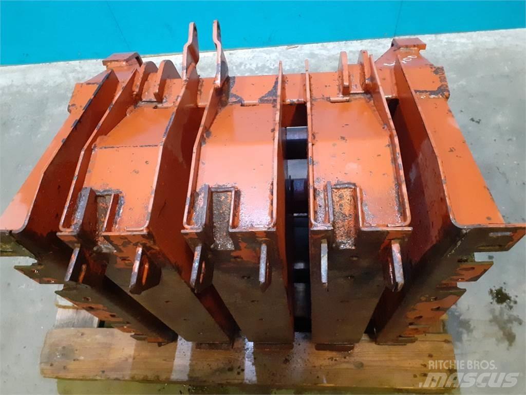Hesston 4700 其他牧草收穫設備