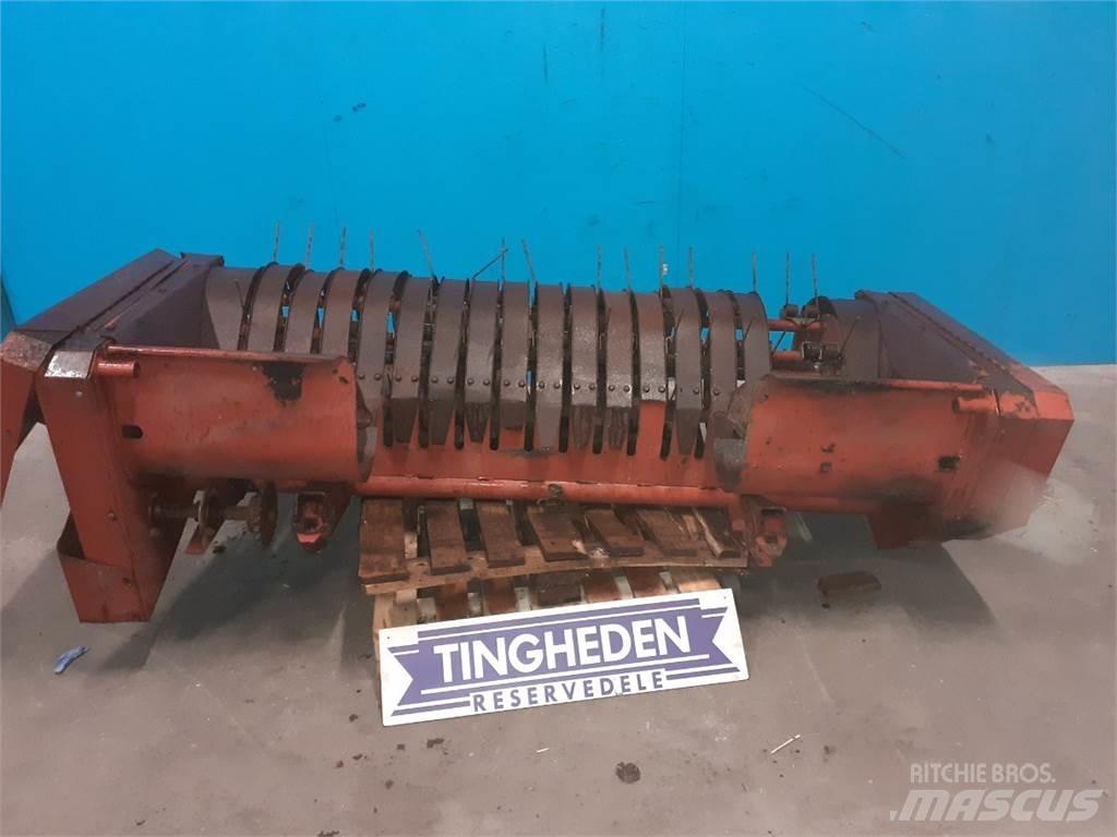 Hesston 4700 其他農業機械