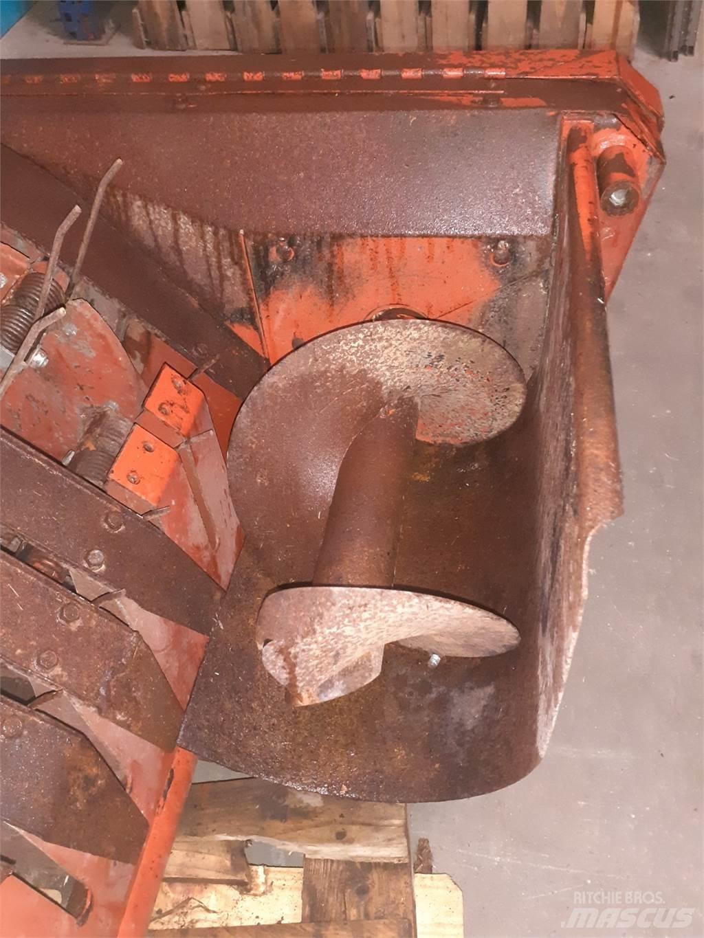 Hesston 4700 其他農業機械