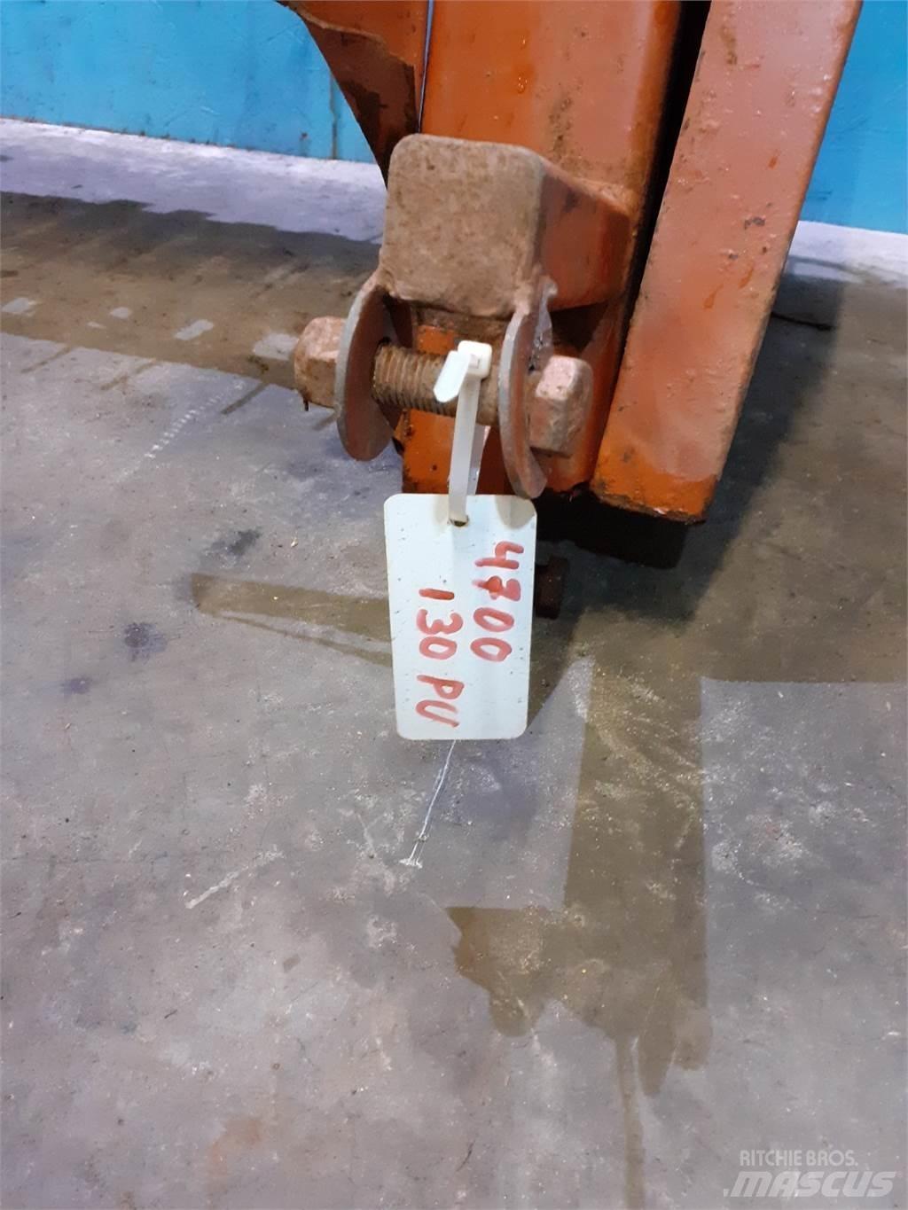 Hesston 4700 其他農業機械