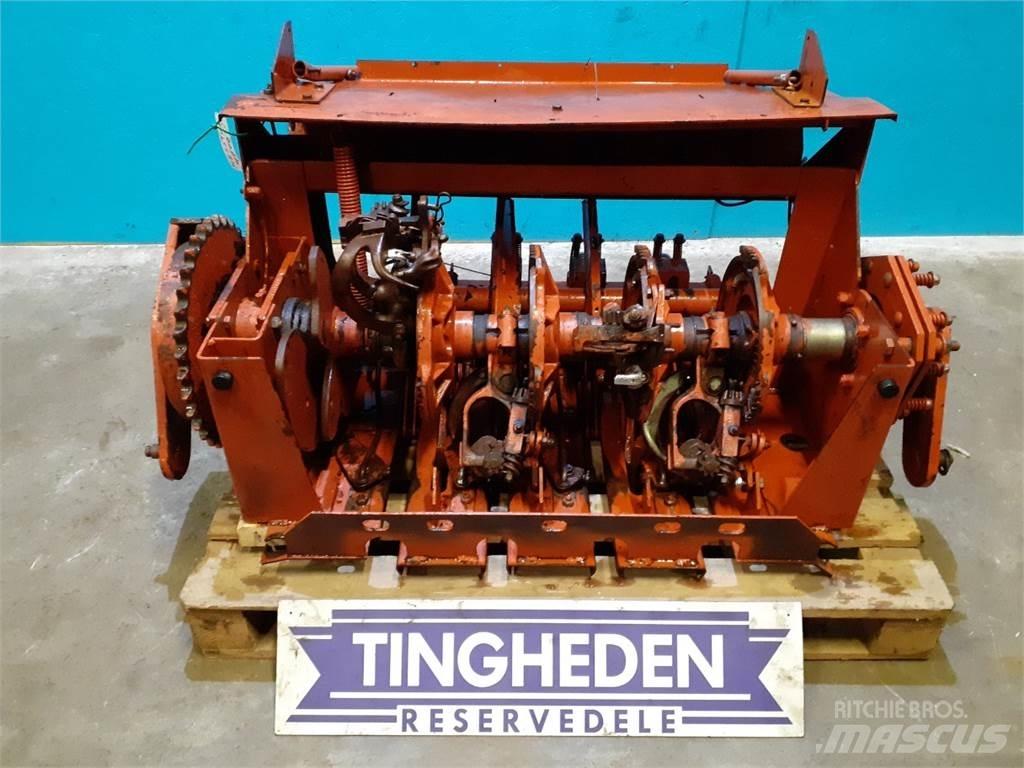 Hesston 4700 其他牧草收穫設備