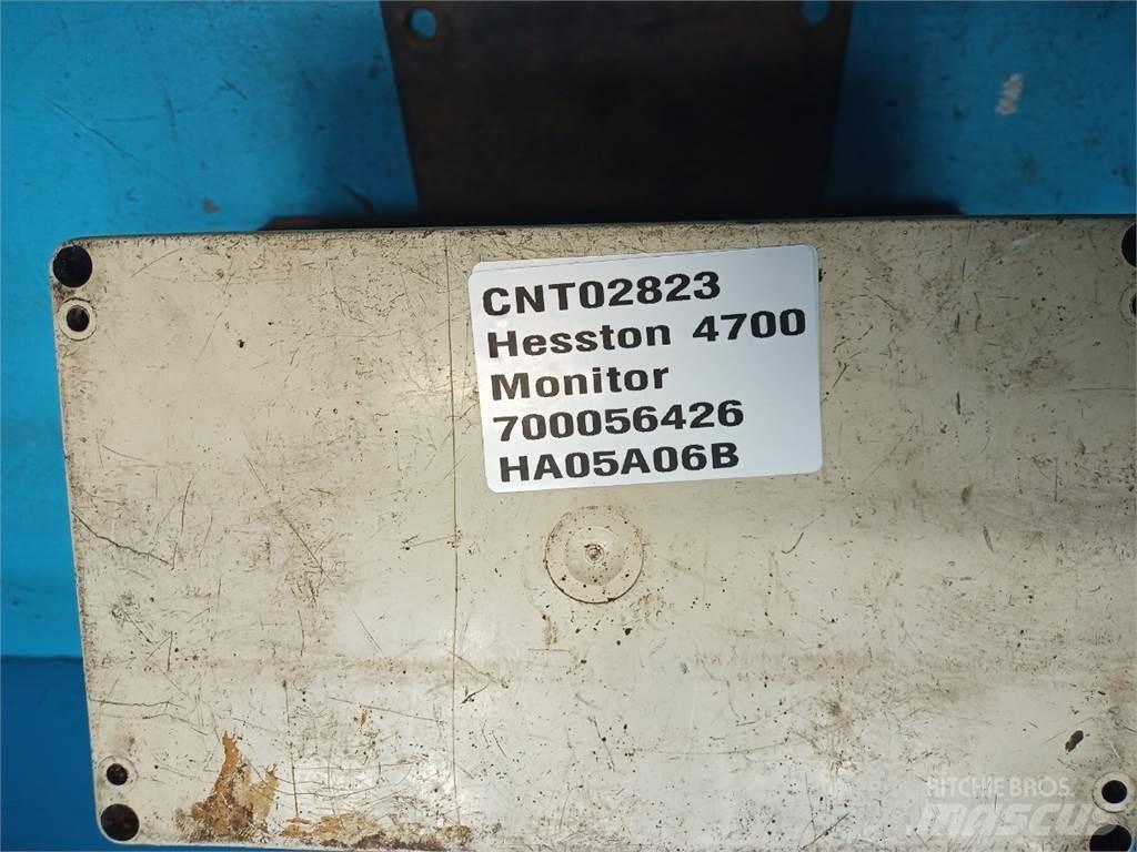 Hesston 4700 電子設備
