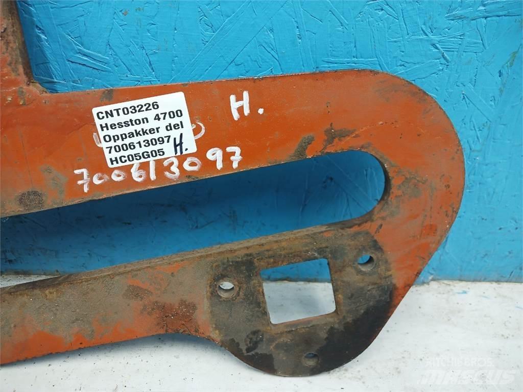 Hesston 4700 其他農業機械