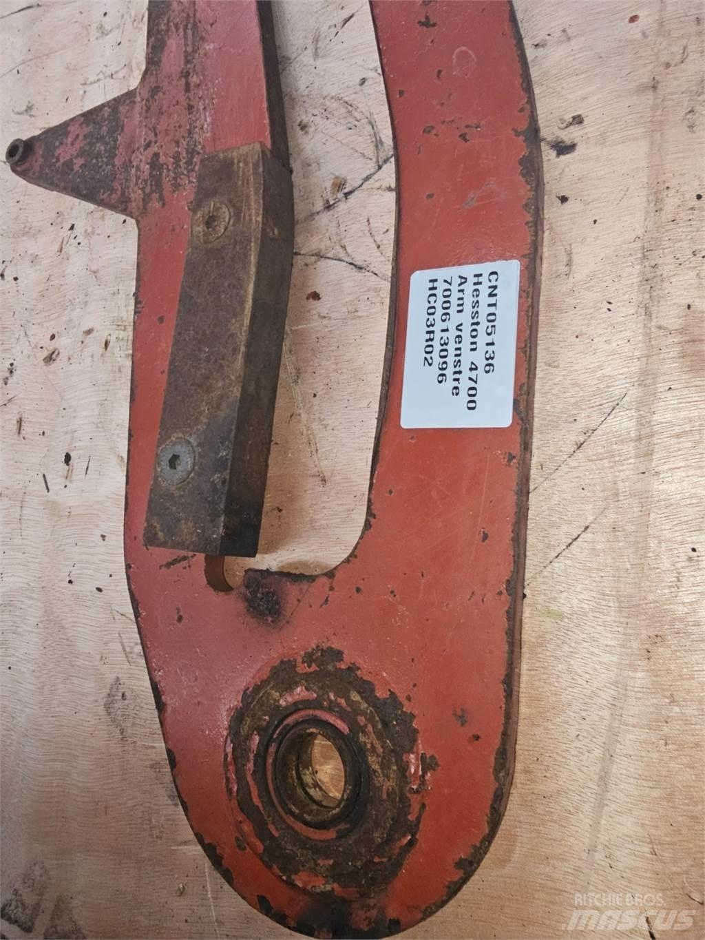 Hesston 4700 其他農業機械