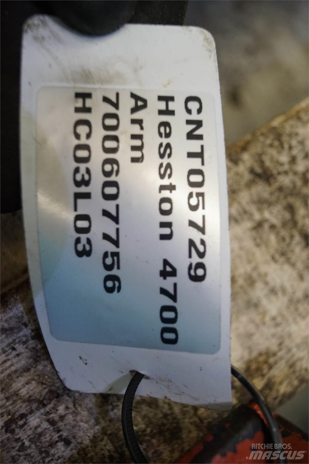 Hesston 4700 其他農業機械
