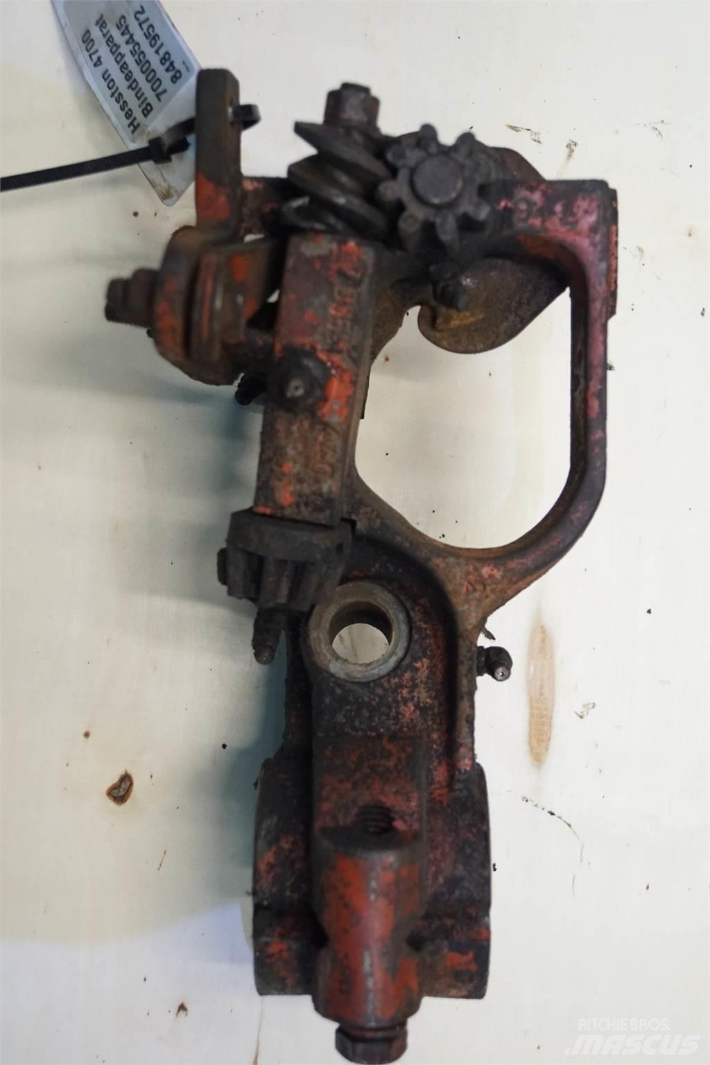 Hesston 4700 其他牧草收穫設備