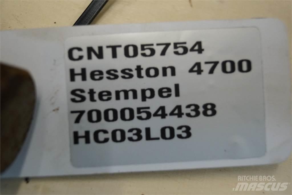 Hesston 4700 油壓