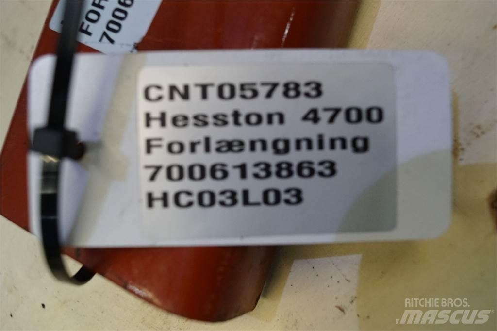 Hesston 4700 貨物鉗車