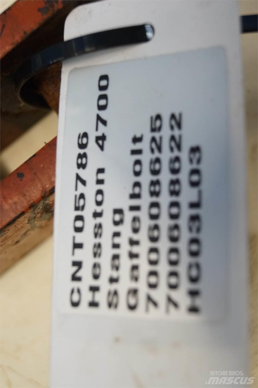Hesston 4700 其他農業機械