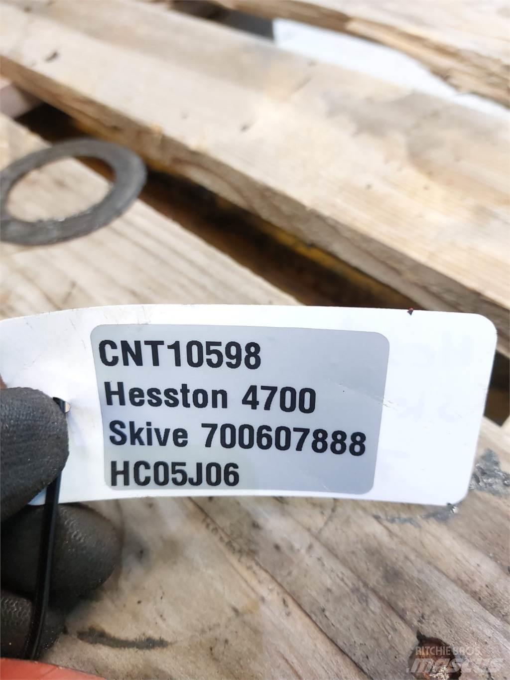 Hesston 4700 其他農業機械