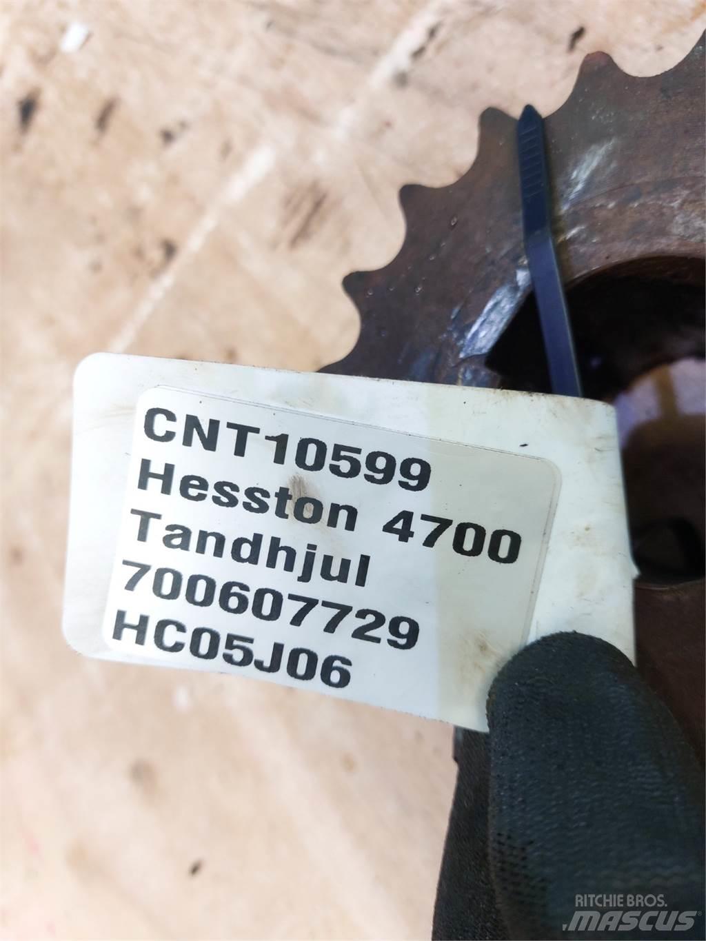 Hesston 4700 其他農業機械